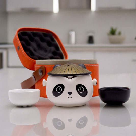Kung Fu Panda Teekannen-Set & 2 Tassen – Reisetasche