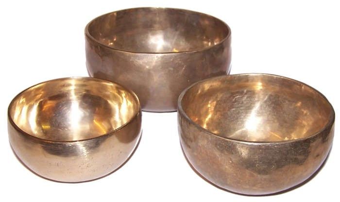 3er Set Handgefertigte Messing-Klangschalen – Tibetisch