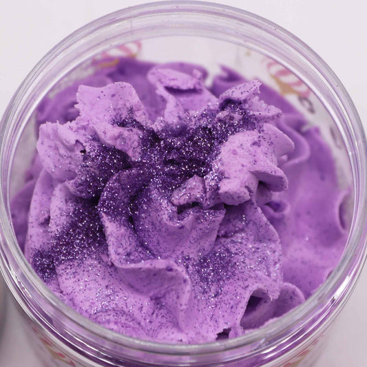 Frosted Sugar Plum Schlagseife 120g – vegane Whipped Soap mit süß-fruchtigem Pflaumenduft