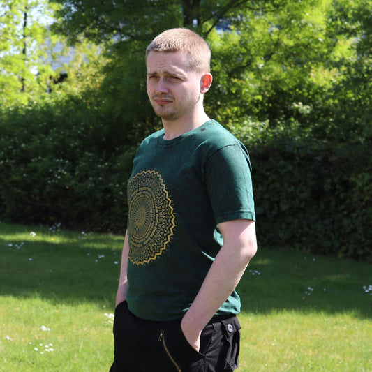 Nomad Sari Stonewashed T-Shirt – Mandala – Grün – Größe S