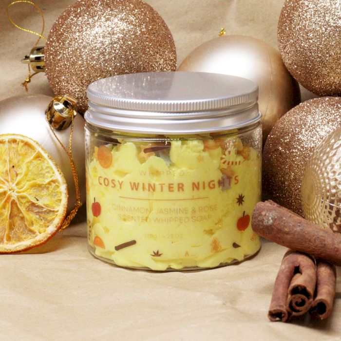 Cosy Winter Nights Schlagseife 120g – vegane Whipped Soap mit warmem Winterduft
