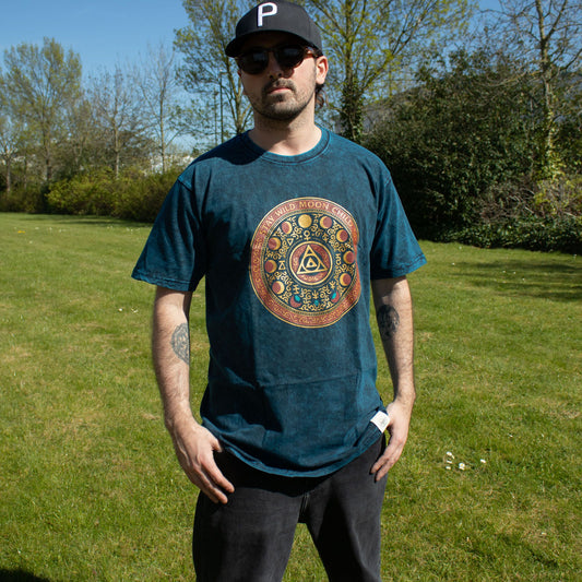 Nomad Sari Stonewashed T-Shirt – Stay Wild Moon Child – Blau – Größe L
