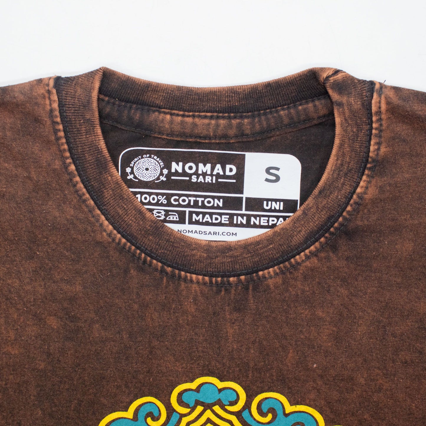 Nomad Sari Stonewashed T-Shirt – Sonne & Tierkreis – Braun – Größe S
