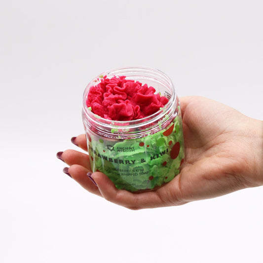 Strawberry & Kiwi Schlagseife 120g – vegane Whipped Soap mit fruchtigem Duft