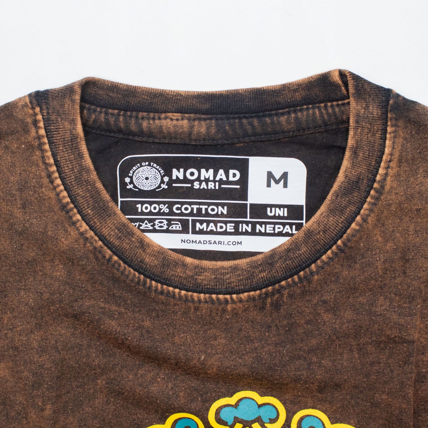 Nomad Sari Stonewashed T-Shirt – Sonne & Tierkreis – Braun – Größe M
