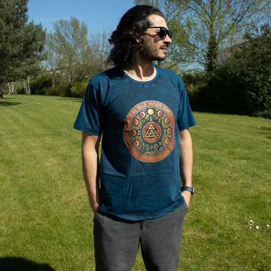 Nomad Sari Stonewashed T-Shirt – Stay Wild Moon Child – Blau – Größe M
