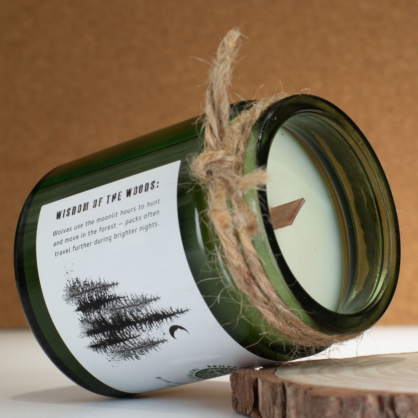 Greenman Holzdocht Sojakerze – Wolf's Moon | Mystischer Waldduft