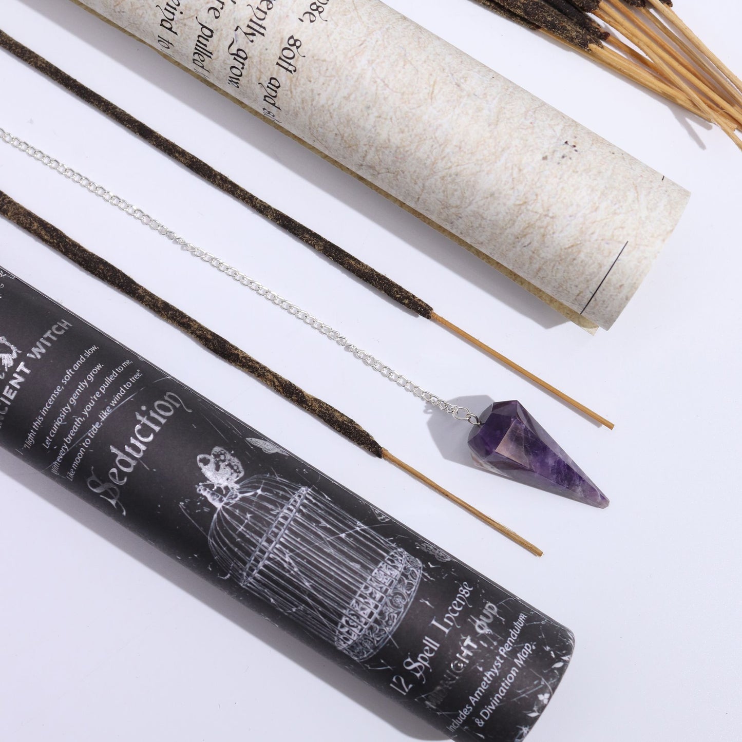 Ancient Witch Spell Incense – Seduction | Räucherstäbchen mit Amethyst-Pendel