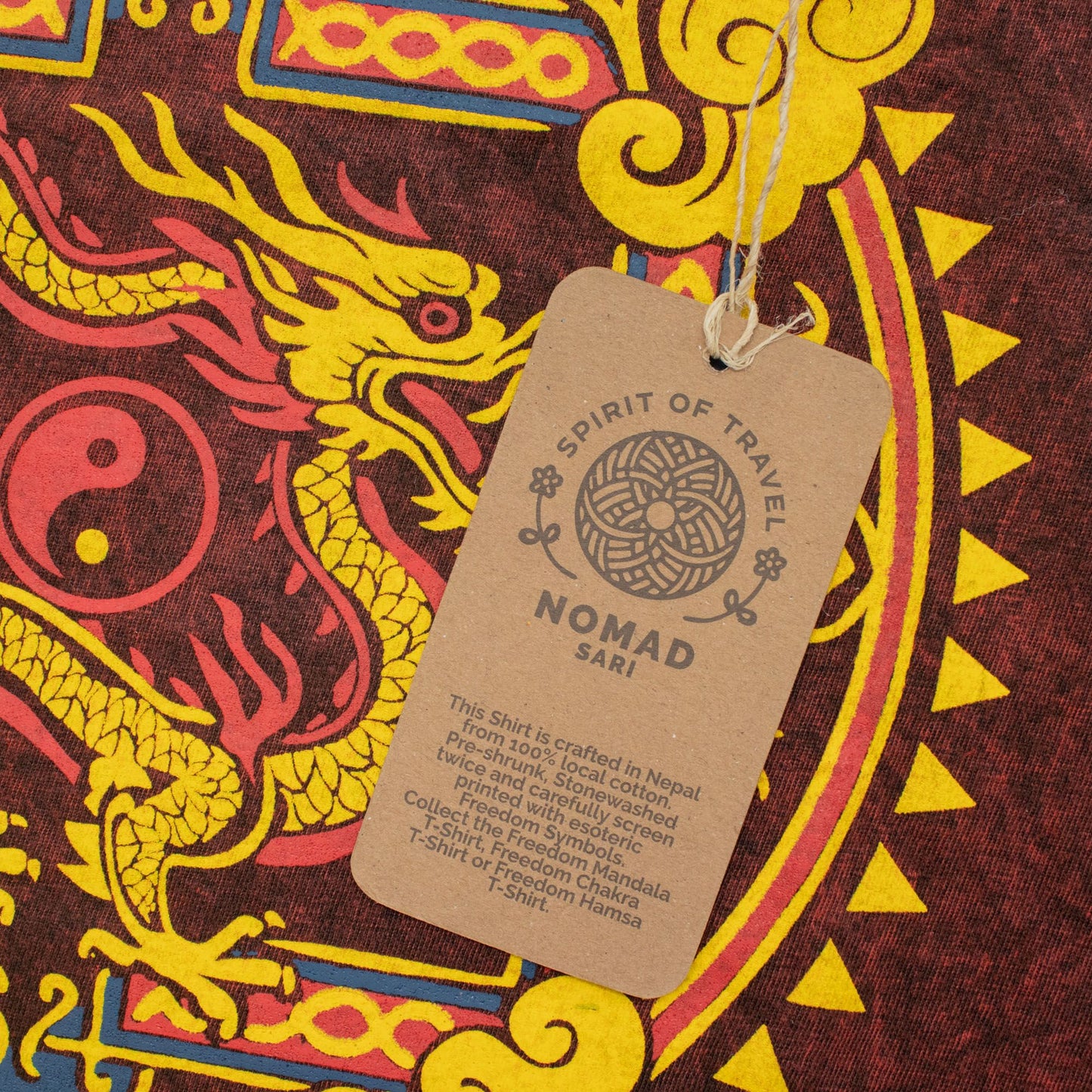 Nomad Sari Stonewashed T-Shirt – Drachen-Mandala – Weinrot – Größe L